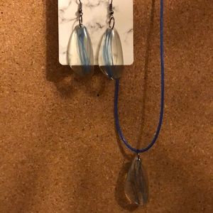 Necklace and earring set